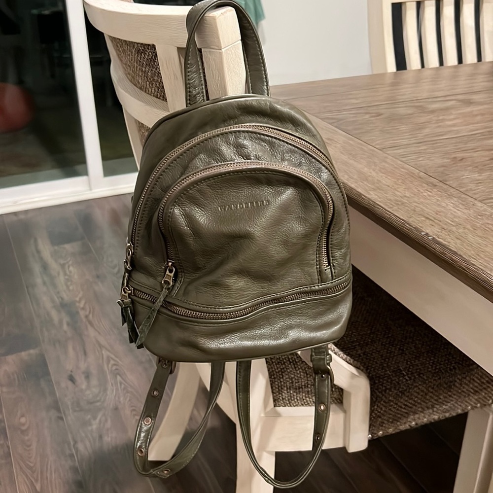 Wanderers Travel Co THE POZZUOLI BACKPACK olive